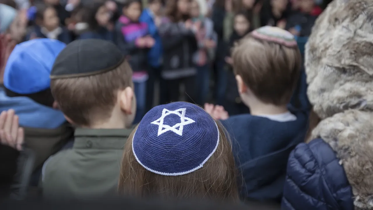 Cross inside Star of David