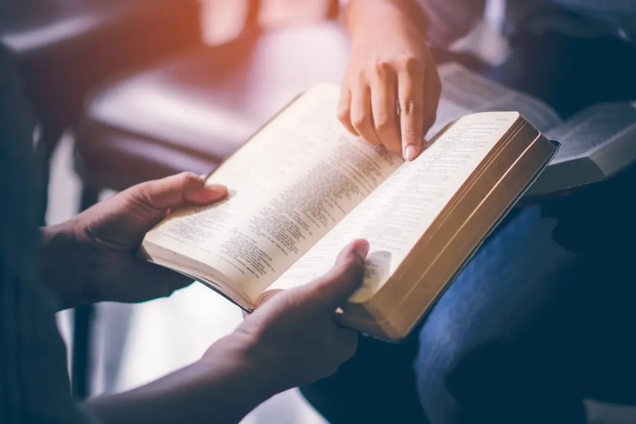 Was spricht Jesus Christus in der Bibel und was wird nur erzählt?